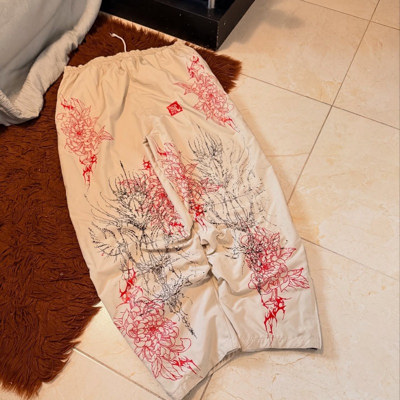 Harajuku Red Spider Lily Print - Street Fashion In Japanese 评论和价格